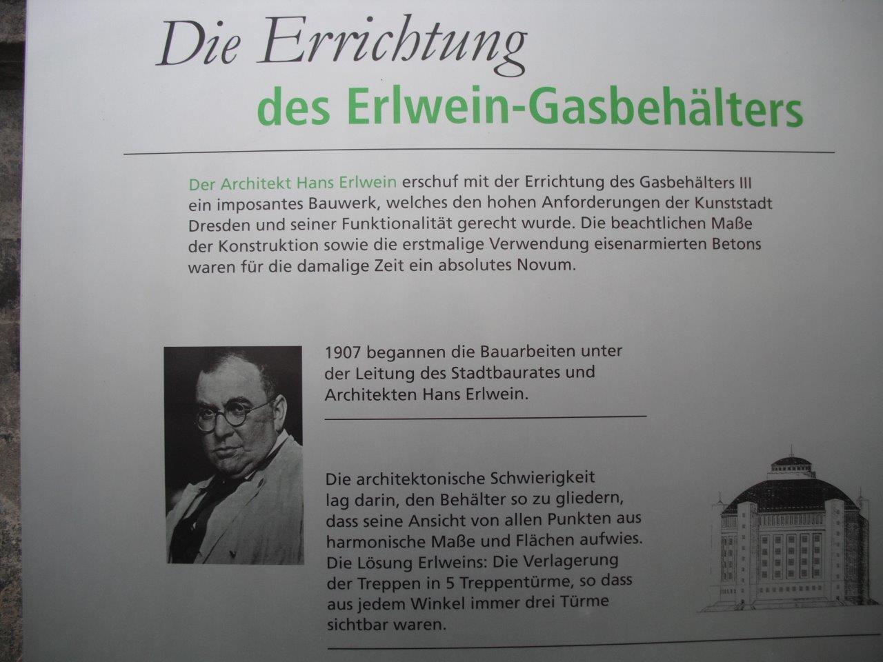 Informationstafel zum Erlwein-Gasbehälter in Dresden-Reick
