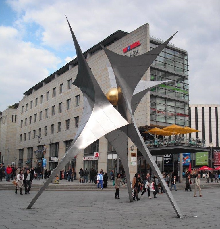 Skulptur auf der Prager Straße, Dresden