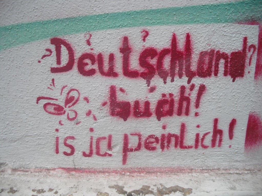 Grafiti in Dresdens Neustadt: Deutschland? buäh! is ja peinlich!
